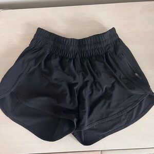 Lululemon high tise track that short